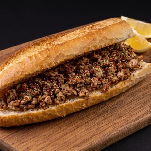 Yarım Ekmek Kokoreç